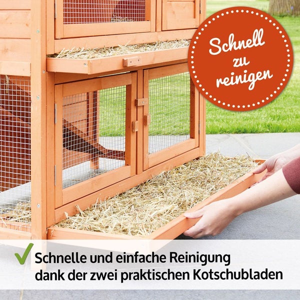 Kleintierstall aus Holz mit zwei herausziehbaren Schubladen für eine schnelle und einfache Reinigung.