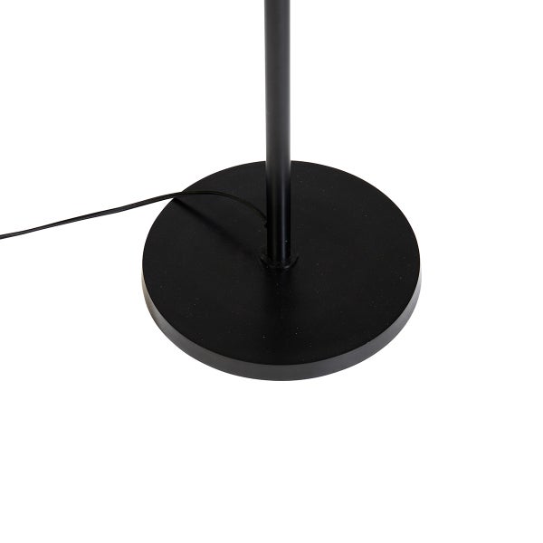 Detailaufnahme des Sockels einer Stehlampe