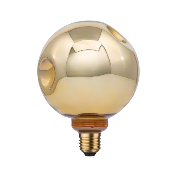 Goldene LED-Globelampe mit E27-Sockel und dekorativen Glasvertiefungen.