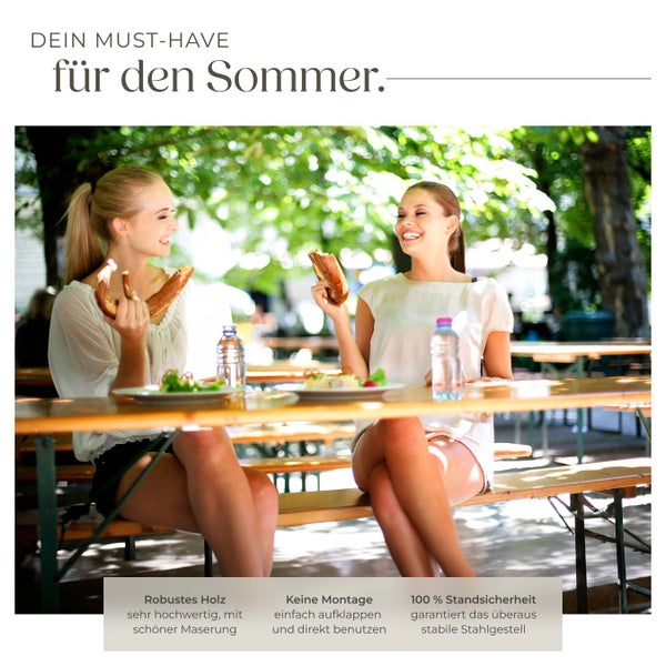 Zwei Frauen sitzen an einem Holztisch mit Stahlgestell im Freien und essen. Die Tischgarnitur ist robust und standsicher.