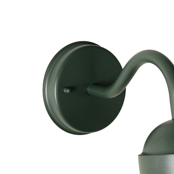 Wandhalterung einer dunkelgrünen Außenleuchte mit runder Montageplatte und gebogenem Arm.