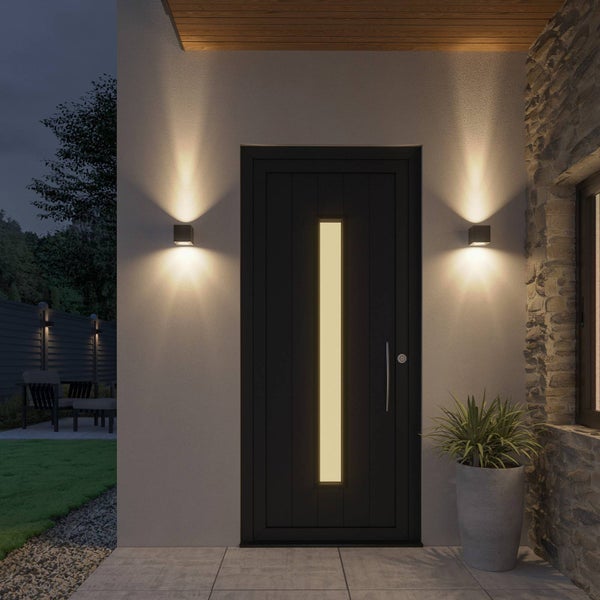 Lucande LED Wandleuchte außen Jarno (spritzwassergeschützt (Modern) in Schwarz aus Aluminium (2 flammig, ) - Außenwandleuchten Wandlampe Led Außenlampe Outdoor für Außenwand/Hauswand