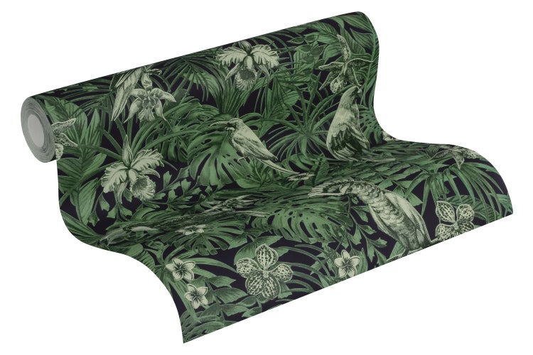 Detailansicht eines Holzhauses mit Holzbalken und Dachkonstruktion