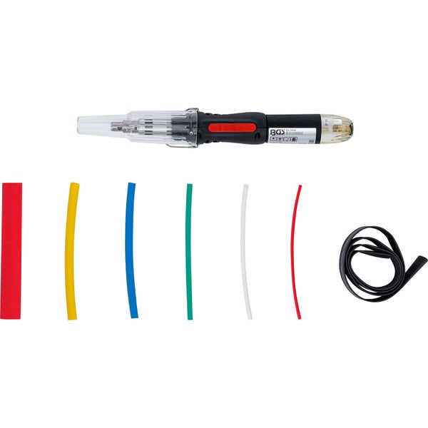 Gaslötkolben beim Schrumpfen eines Schrumpfschlauchs auf einem Kabel.