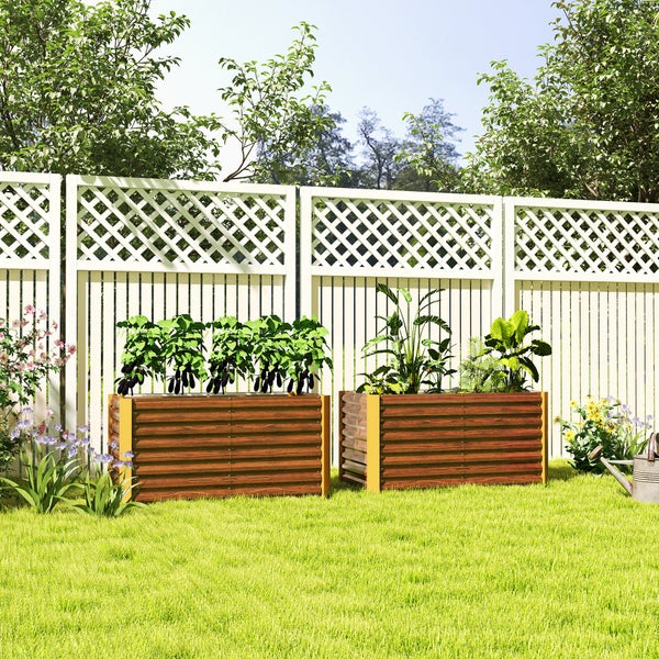 Detailansicht einer Innentür mit Beschlägen