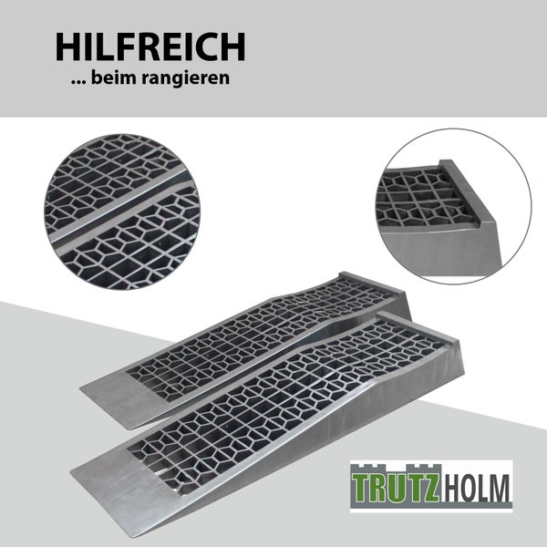 Zwei Auto-Auffahrrampen aus Metall mit TRUTZHOLM Logo