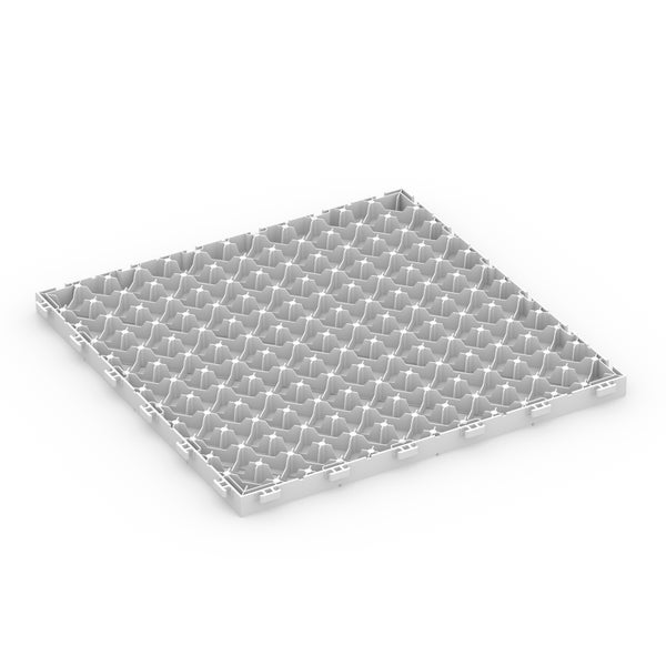 Weiße, quadratische Bodenwabe aus Kunststoff zur Bodenstabilisierung für Kies oder Rasen.