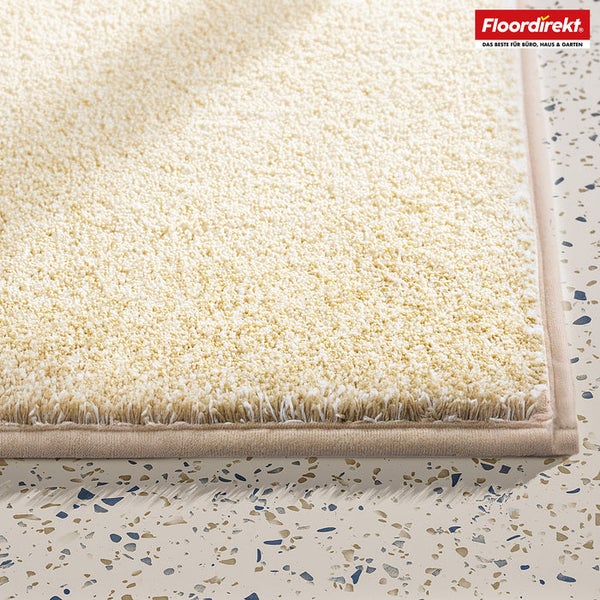 Detailansicht eines beigen Teppichs von Floordirekt