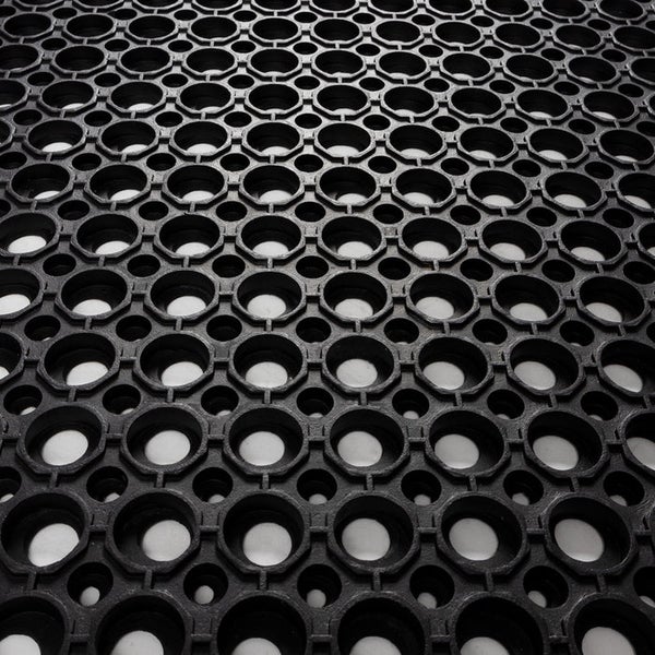 FLOORDIREKT Gummi-Lochmatte - Arbeitsplatzmatte - aus Naturgummi - Schwarz - 90 x 150 cm