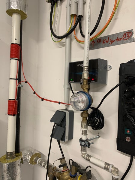 Entkalkungssystem Impuls Home 40. Umweltfreundlicher Impuls-Entkalker bis 1-½ Zoll oder 40 mm Rohrdurchmesser und max. Durchfluss von 2,8 m³/h
