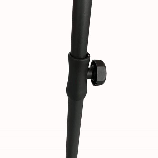 Detailansicht einer Stativbeinkonstruktion mit Feststellschraube