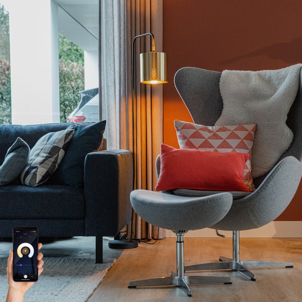 Smarte Stehleuchte schwarz mit Gold inkl. WiFi A60 - Lofty
