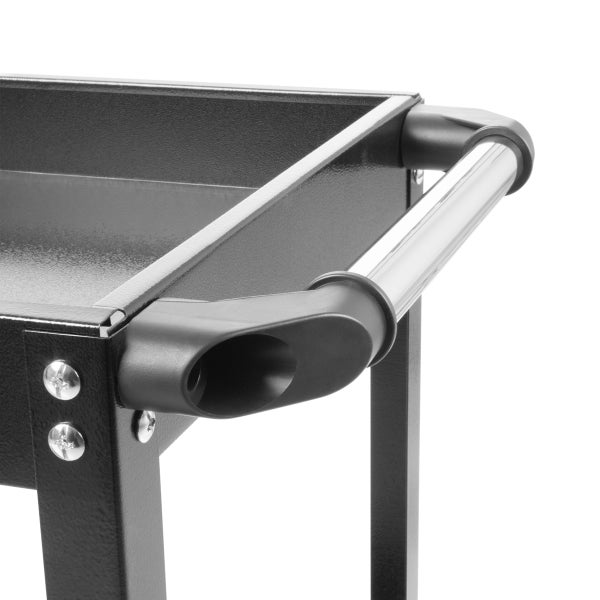 Detailansicht eines Servierwagens mit Griff