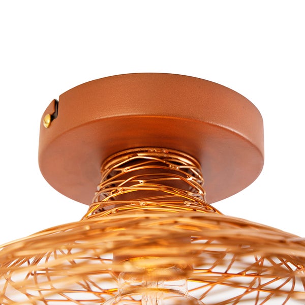 Deckenleuchte mit Metalldrahtschirm