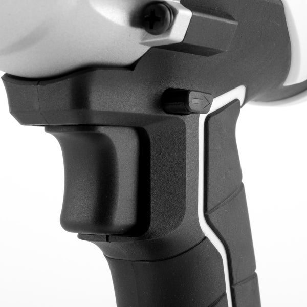 Detailansicht eines Akku-Schlagschraubers mit Griff und Richtungsschalter.