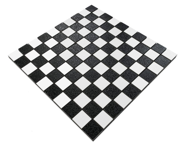 Quadratische Mosaikfliesen-Matte mit schwarz-weißem Schachbrettmuster
