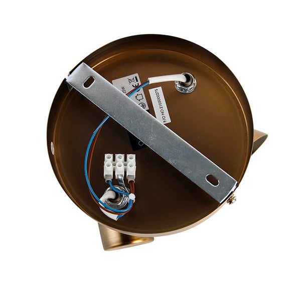 Innenansicht einer Deckenleuchte mit Montagehalterung und elektrischen Anschlüssen