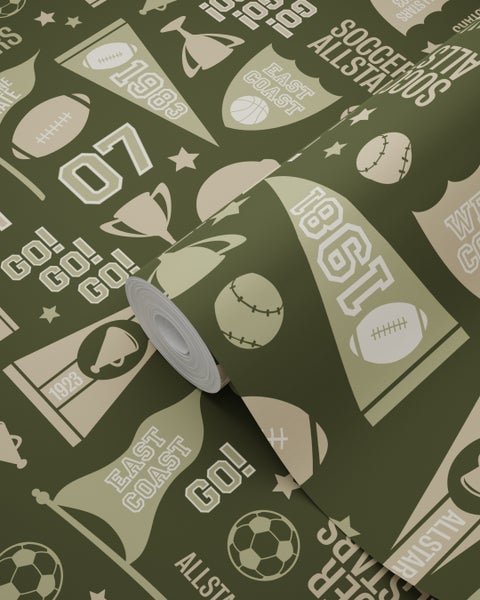 Tapetenrolle mit Sportmotiven wie Bälle, Pokale und Flaggen