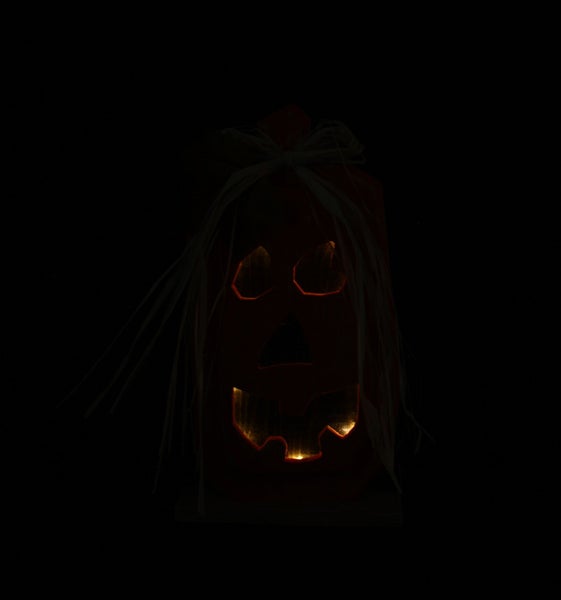 Halloween Kürbis Laterne mit Gesicht