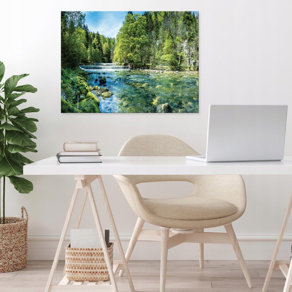 Detailansicht einer Zackenaufhängung an einem Bildrahmen