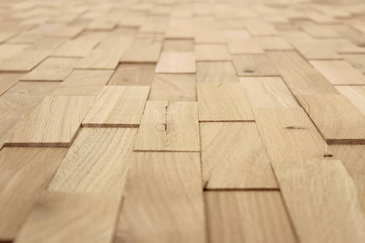 Nahaufnahme einer Wandverkleidung aus Holz