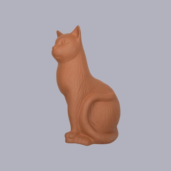 Sitzende Katzenfigur aus Terrakotta.