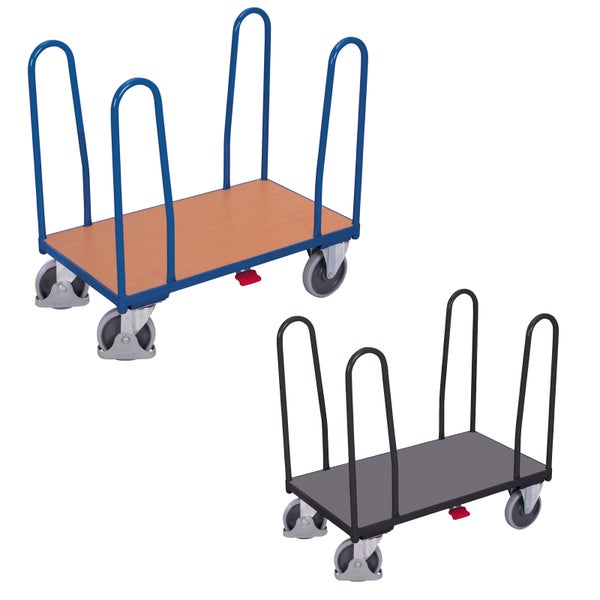 Transportwagen mit Ladefläche aus Holzwerkstoff, vier hohen Seitenbügeln aus Stahlrohr, vier Lenkrollen und Feststellbremse.