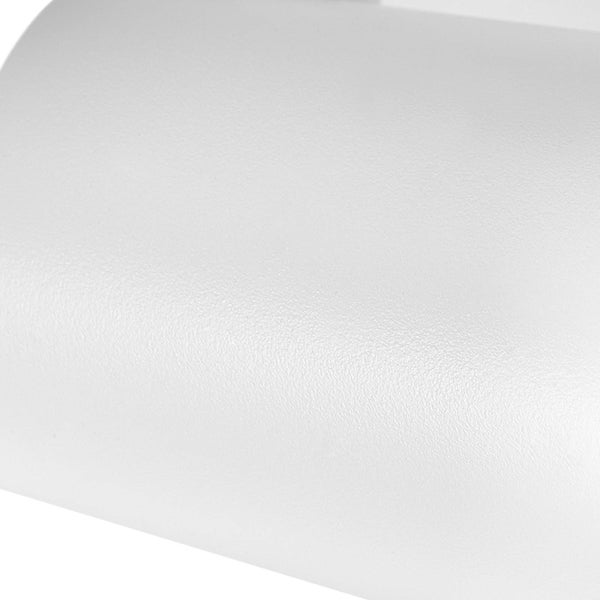 Nahaufnahme eines weißen Metallgehäuses