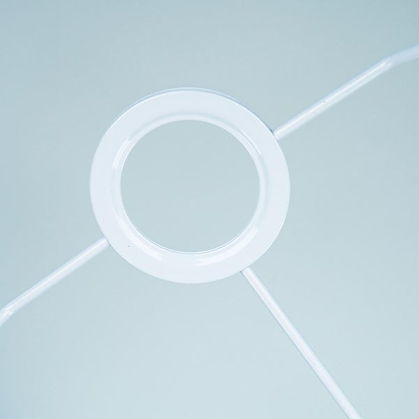 Metallring mit Streben