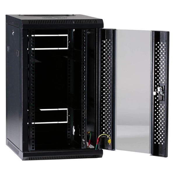 Offener Netzwerkschrank mit Glastür für die Netzwerktechnik