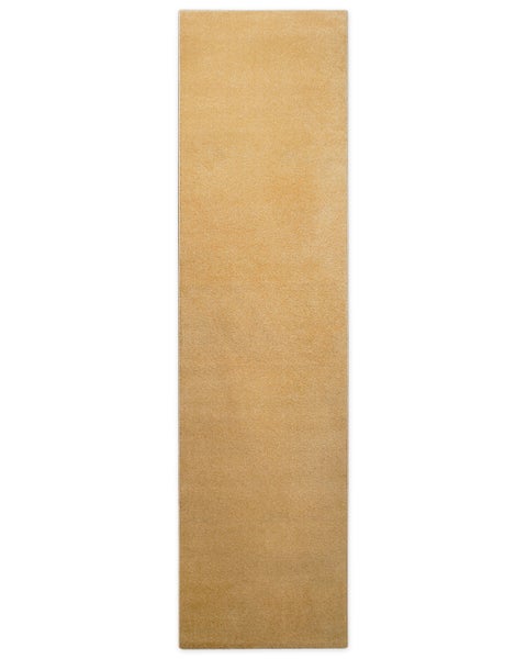 Teppichläufer in Senfgelb, rechteckig, feine Textur.