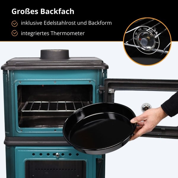 Kaminofen mit offenem Backfach, inklusive Edelstahlrost, runder Backform und integriertem Thermometer.
