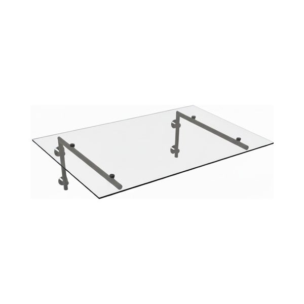 Vordach aus Glas mit Metallhalterungen zur Wandmontage.