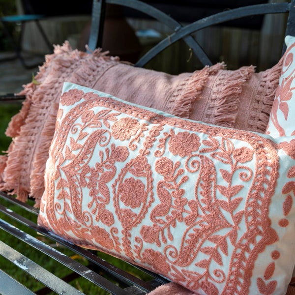Mimi Kissenbezug - Mit Blumenmuster 30x50 cm, Rosa