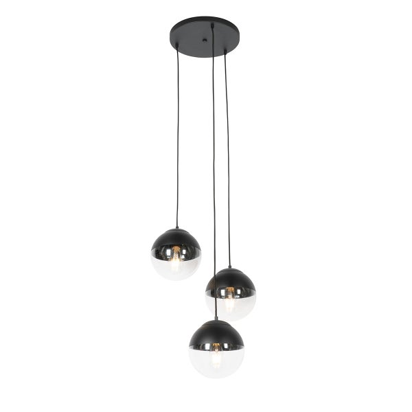 Pendelleuchte mit drei transparenten Kugelschirmen