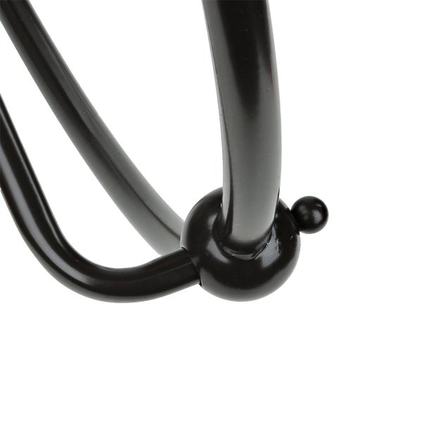 Detailansicht eines Knotens aus Metallrohren