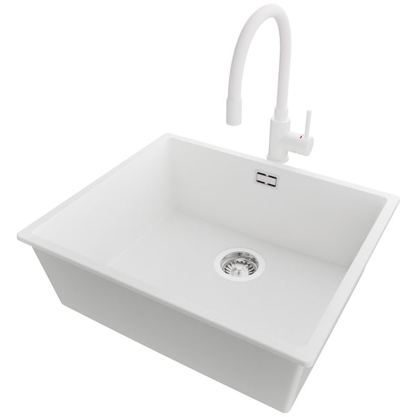 Spüle mit Wasserhahn