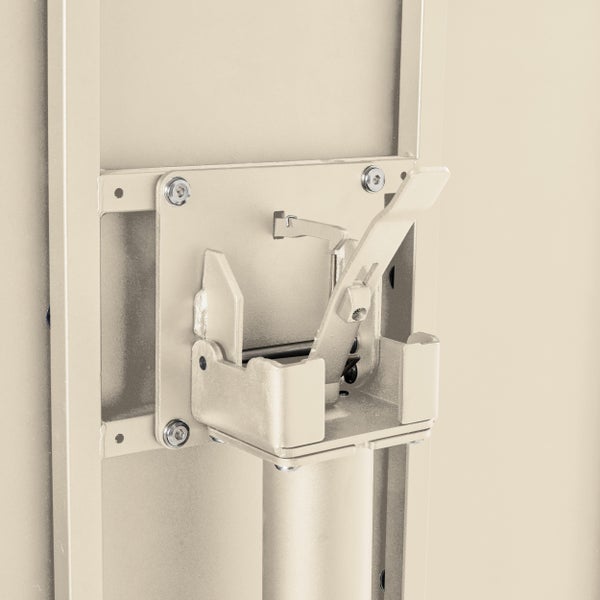 Detailaufnahme eines Metall-Klappmechanismus mit Arretierungshebel für ein Tischbein.