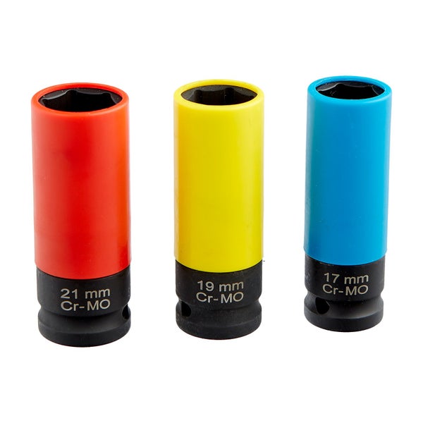 Farblich gekennzeichnete Steckschlüsseleinsätze in den Größen 21 mm, 19 mm und 17 mm