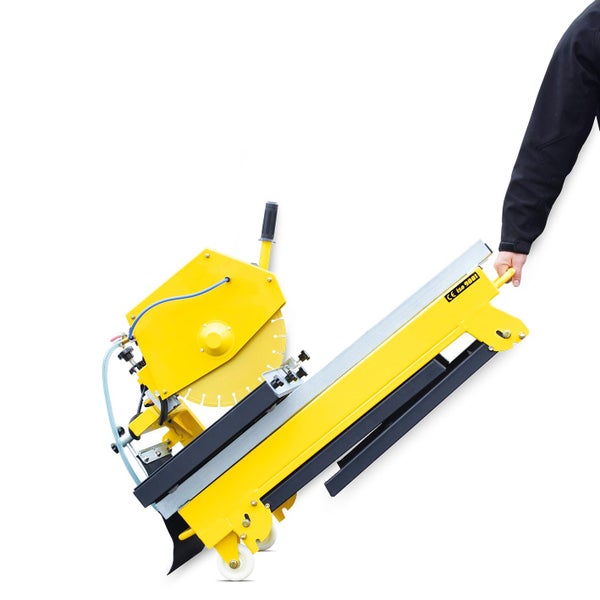 Fliesenschneider mit Handgriff für den Transport