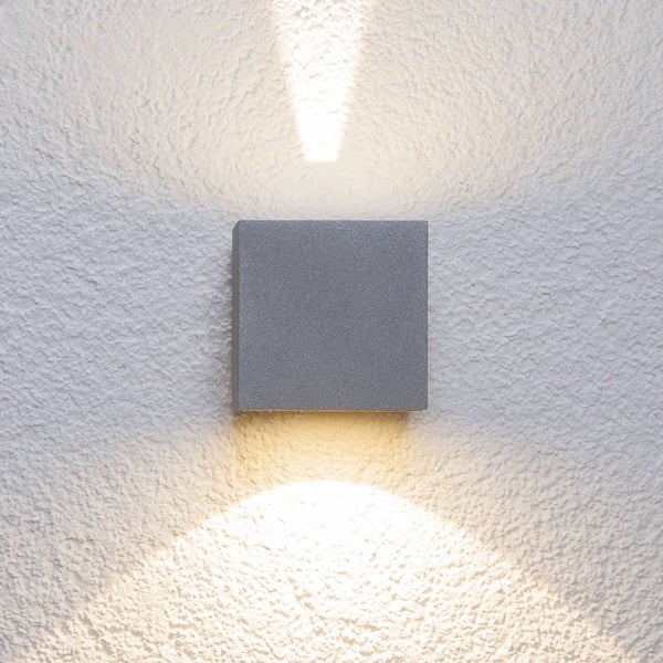 Lucande LED Wandleuchte außen Jarno (spritzwassergeschützt (Modern) in Alu aus Aluminium (2 flammig, ) - Außenwandleuchten Wandlampe Led Außenlampe Outdoor für Außenwand/Hauswand