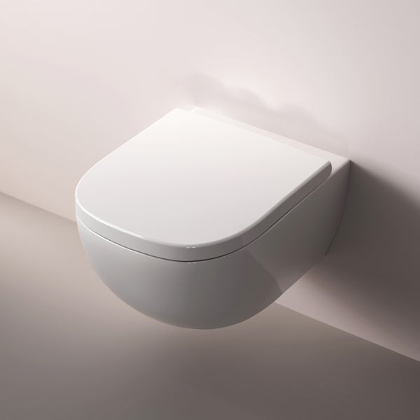 Wand-WC mit geschlossenem Deckel aus Sanitärkeramik in Weiß.