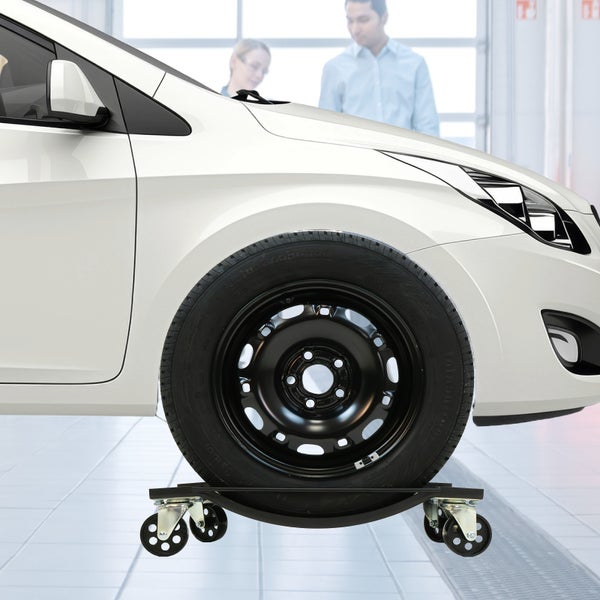 Ein Auto mit einem Rad auf einem Rollbrett für den einfachen Transport