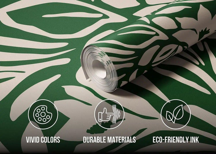 Tapetenrolle mit großem Blattmuster und Symbolen für lebendige Farben, strapazierfähige Materialien und umweltfreundliche Tinte.