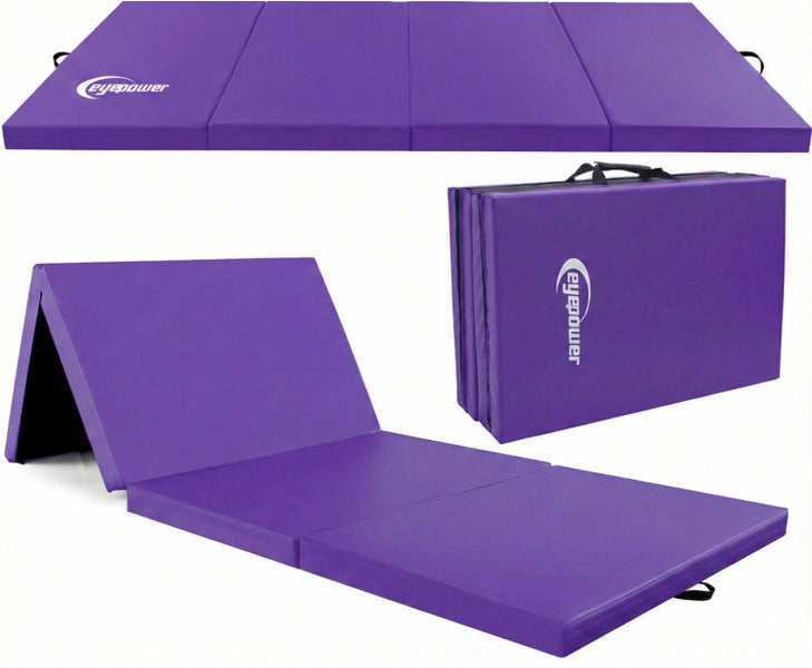 Lila Klappmatratze für Sport und Gymnastik in verschiedenen Ansichten: ausgeklappt, zusammengeklappt und teilweise geöffnet.