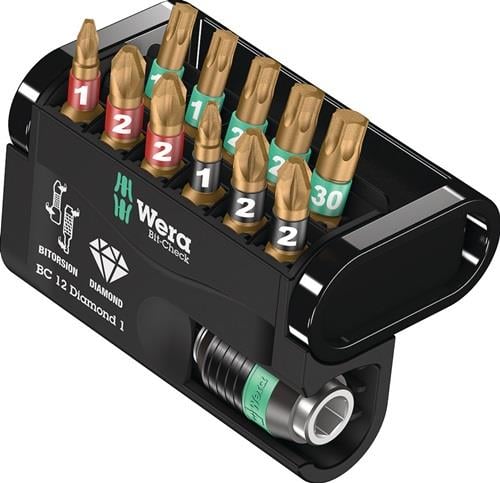 Detailaufnahme des Griffs eines Schraubendrehers mit der Aufschrift PH2 Lasertip