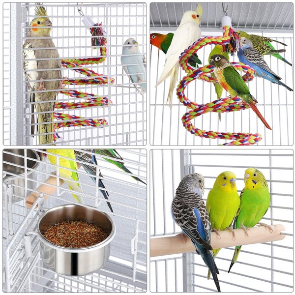 Vogelkäfig mit verschiedenen Vögeln, Spielzeugen und Futternapf