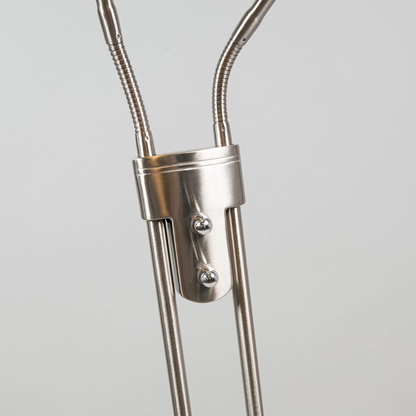 Detailansicht einer flexiblen Schreibtischlampe aus Metall