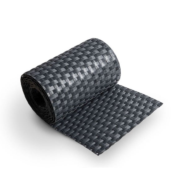 Rolle aus geflochtenem Kunststoffmaterial