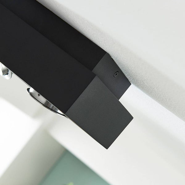 Schwarze Deckenleuchte mit Strahlern